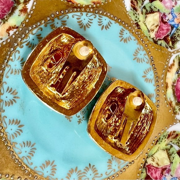 Valentino Garavani Vintage Crystal & Enamel Clip-On Earrings - Picture 8 of 10